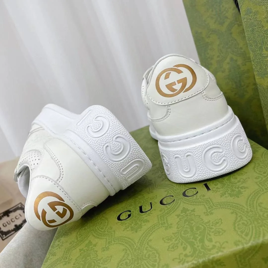 Белые кроссовки Gucci GG секрет непринуждённой элегантности — фото 9