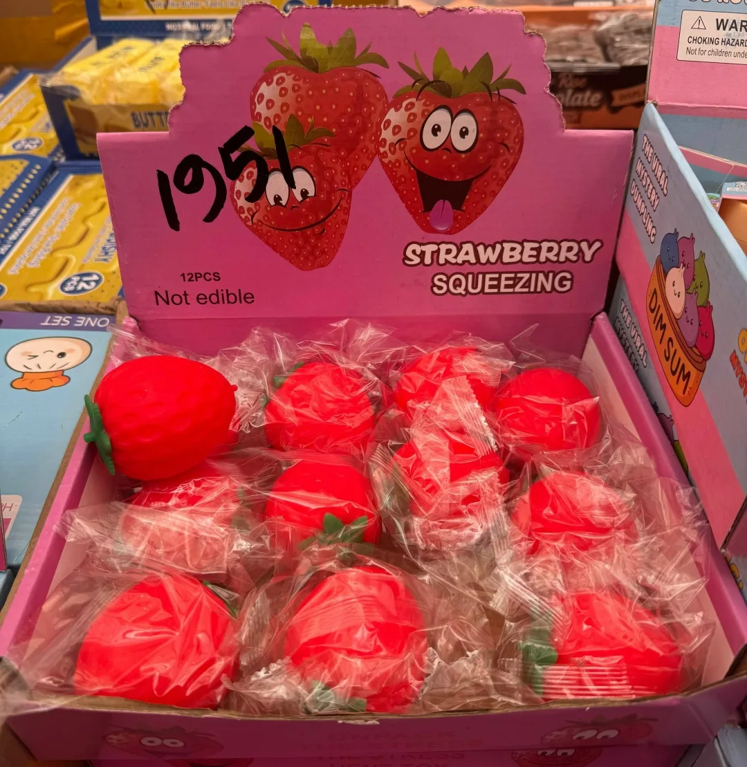 Игрушка Сквиш Клубника — фото 1