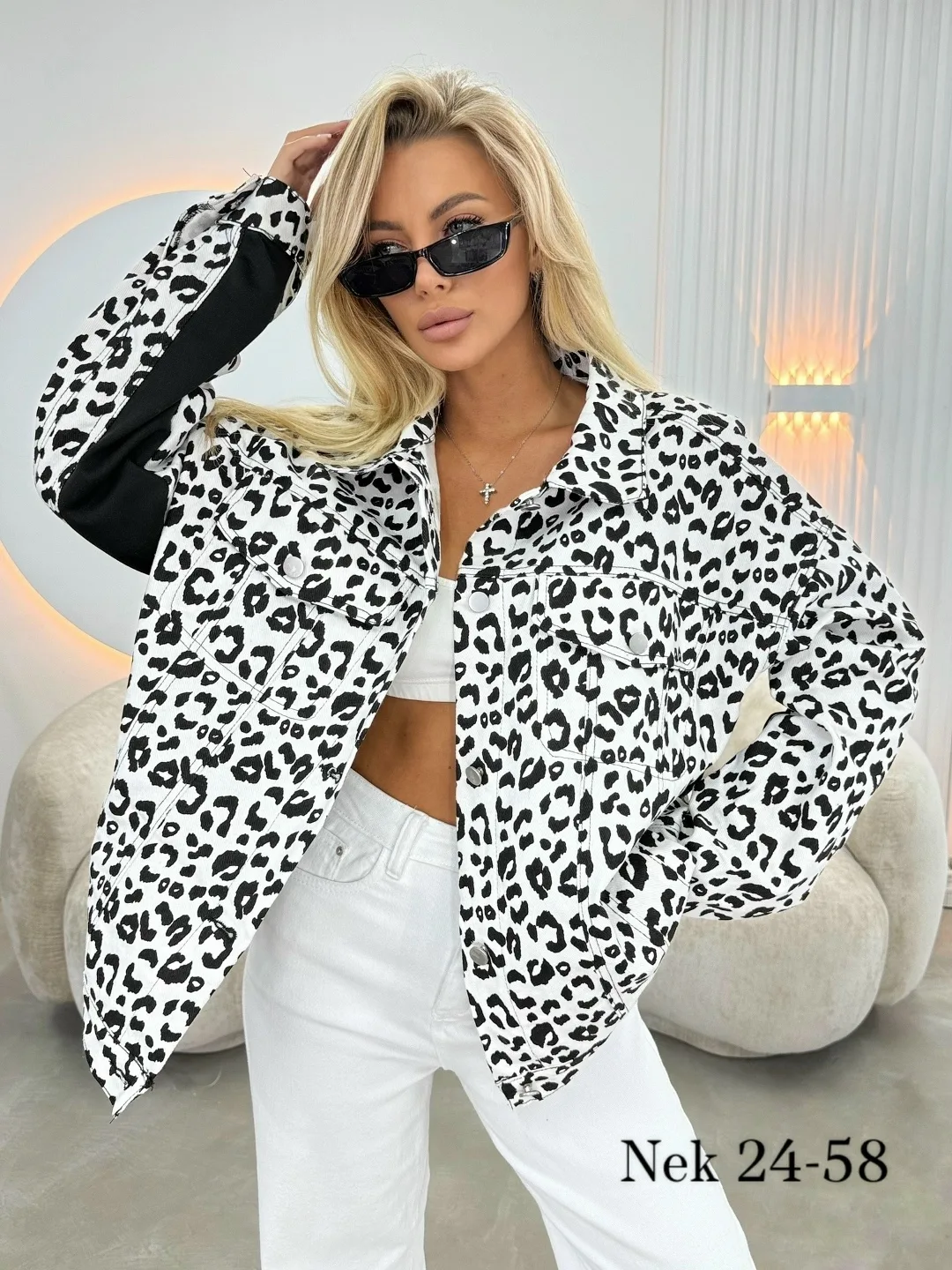 Куртка, джинс — фото 1