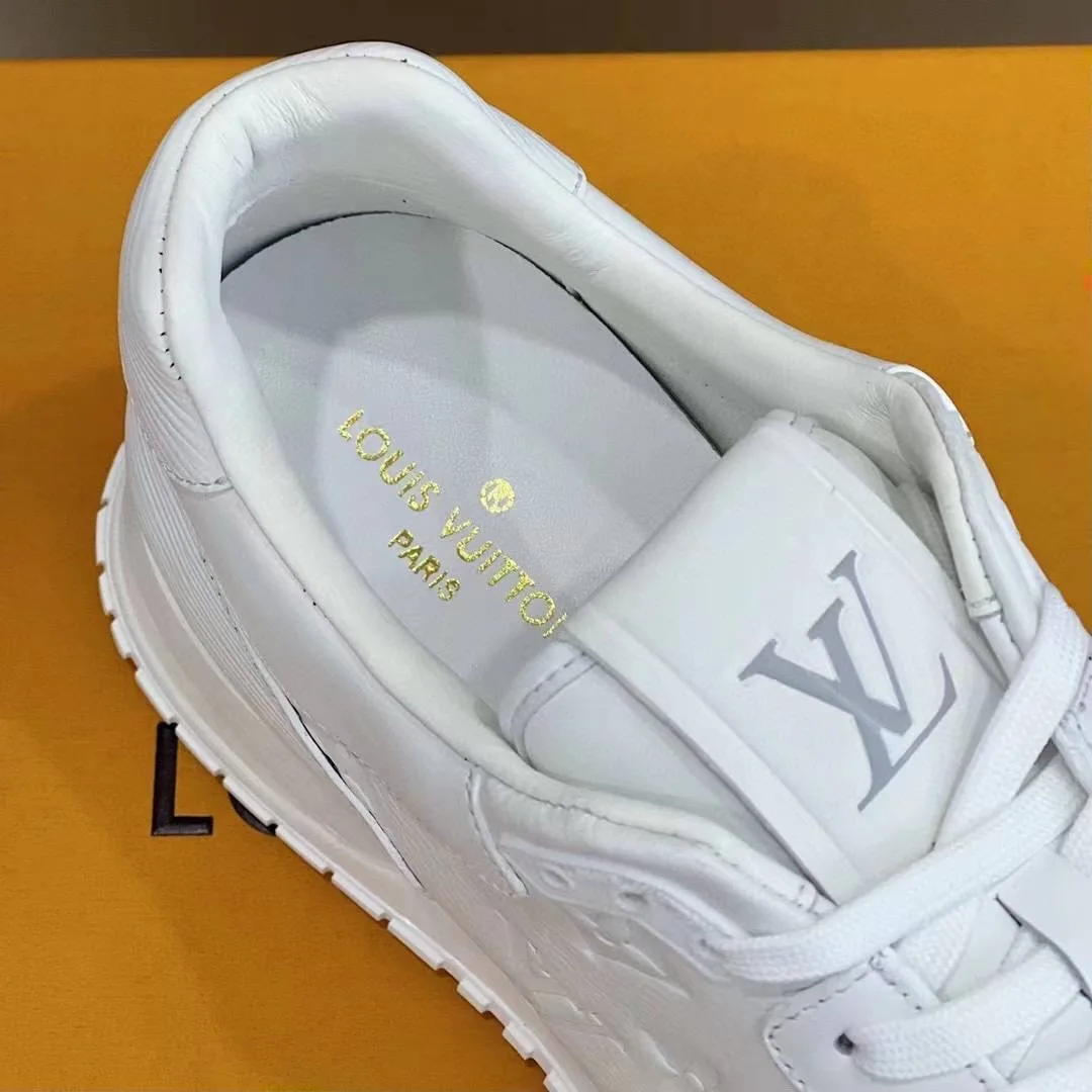 Белые кроссовки из зернистой кожи с тиснением Monogram — фото 4