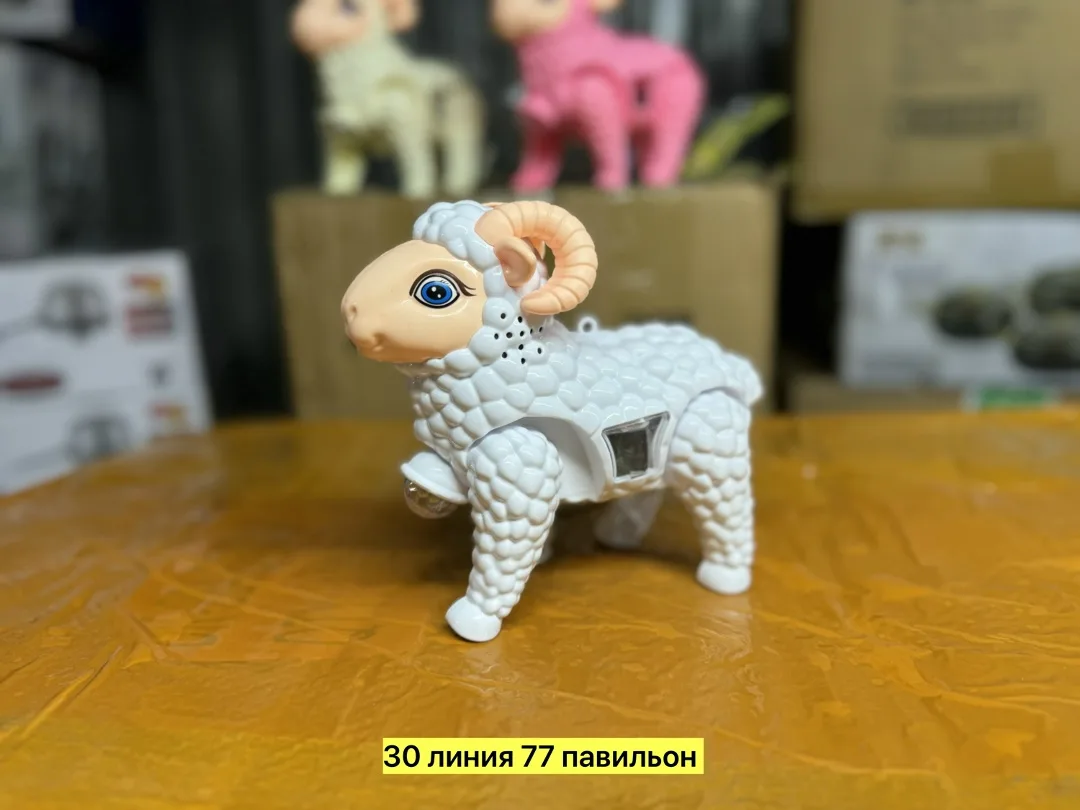 Игрушка-овечка из пластика с функцией света — фото 2