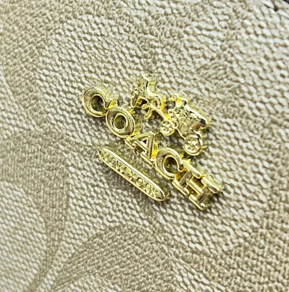 Сумка GUESS из экокожи — фото 8