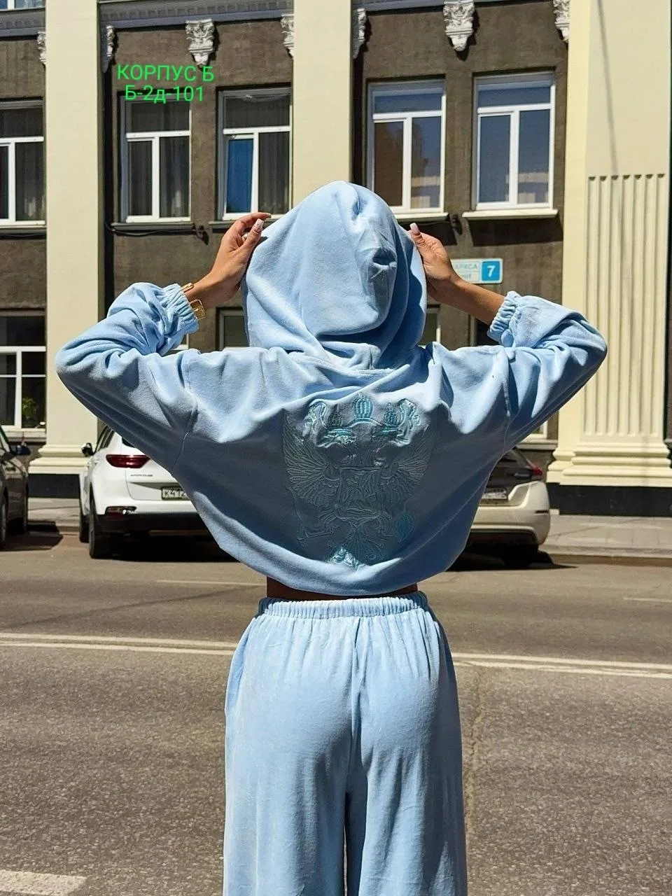 Футболка с вышивкой NOW Collection — фото 2