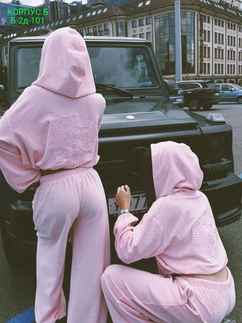 Футболка с вышивкой NOW Collection — фото 3