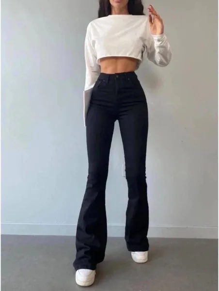 Расклёшенные джинсы трендовая модель в стиле у2k, созданная для молодёжных — фото 6