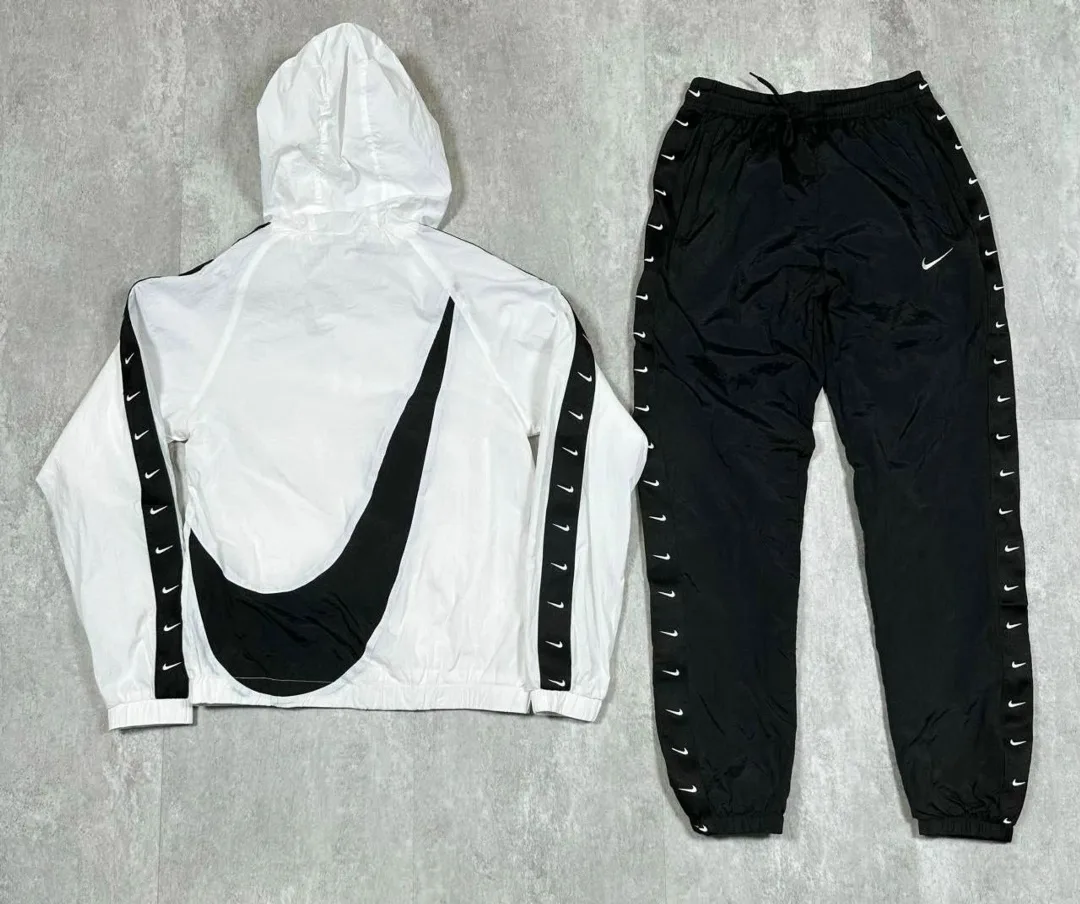 Спортивный костюм Nike — фото 3
