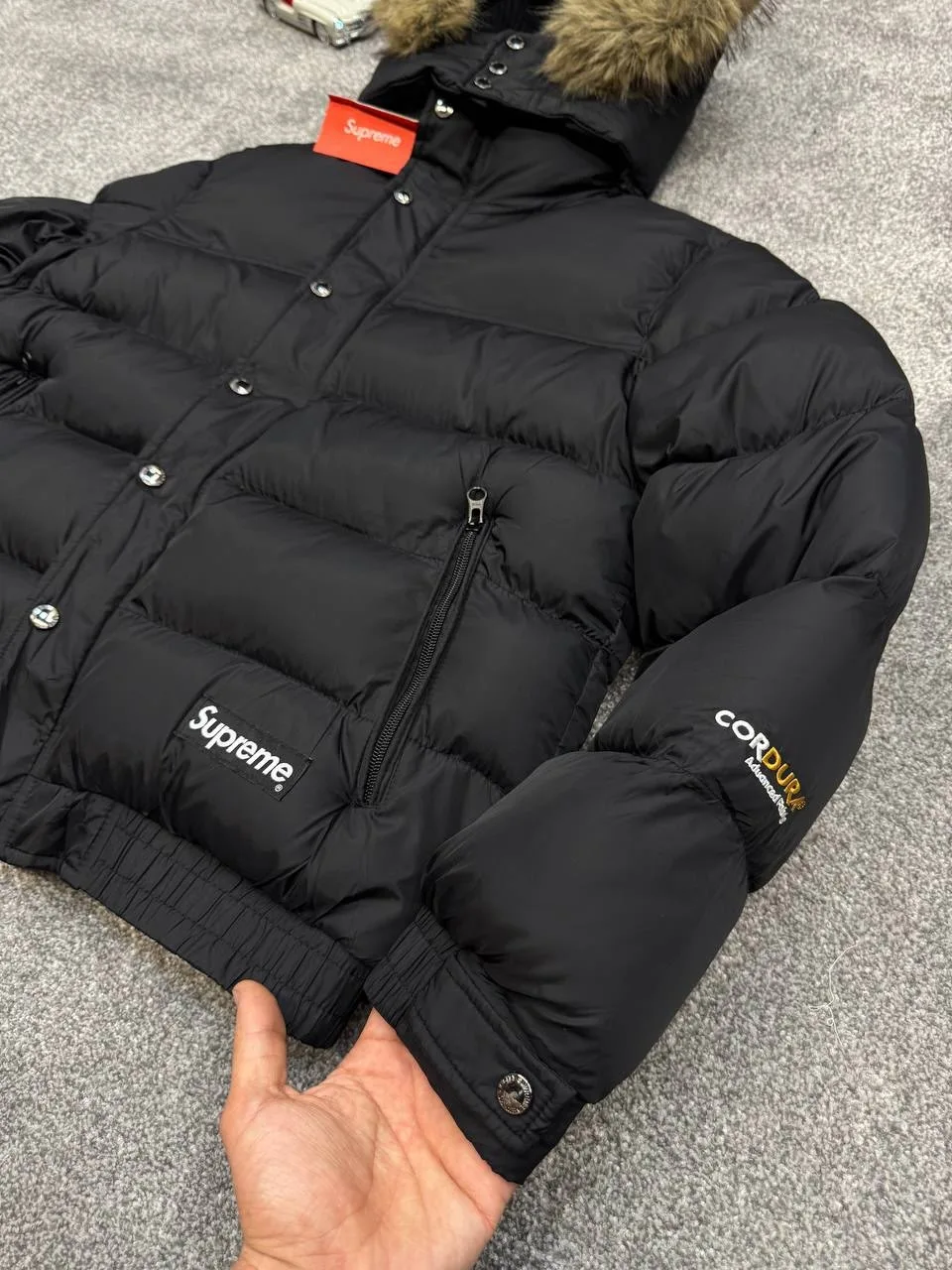 Куртка SUPREME с вышитым логотипом и наполнителем холлофайбер — фото 6