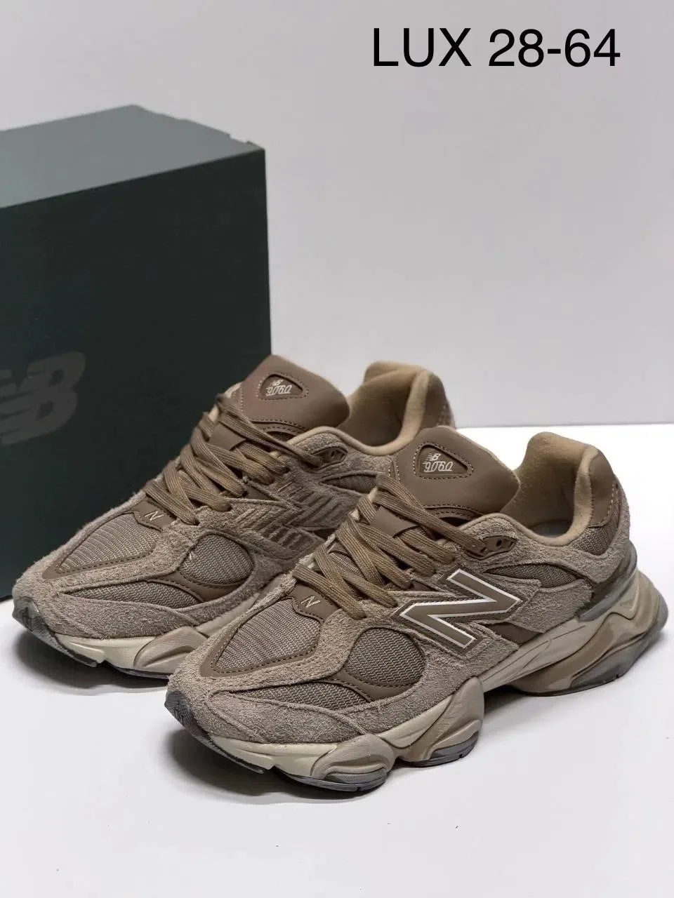 Мужские кроссовки из натуральной замши — фото 1