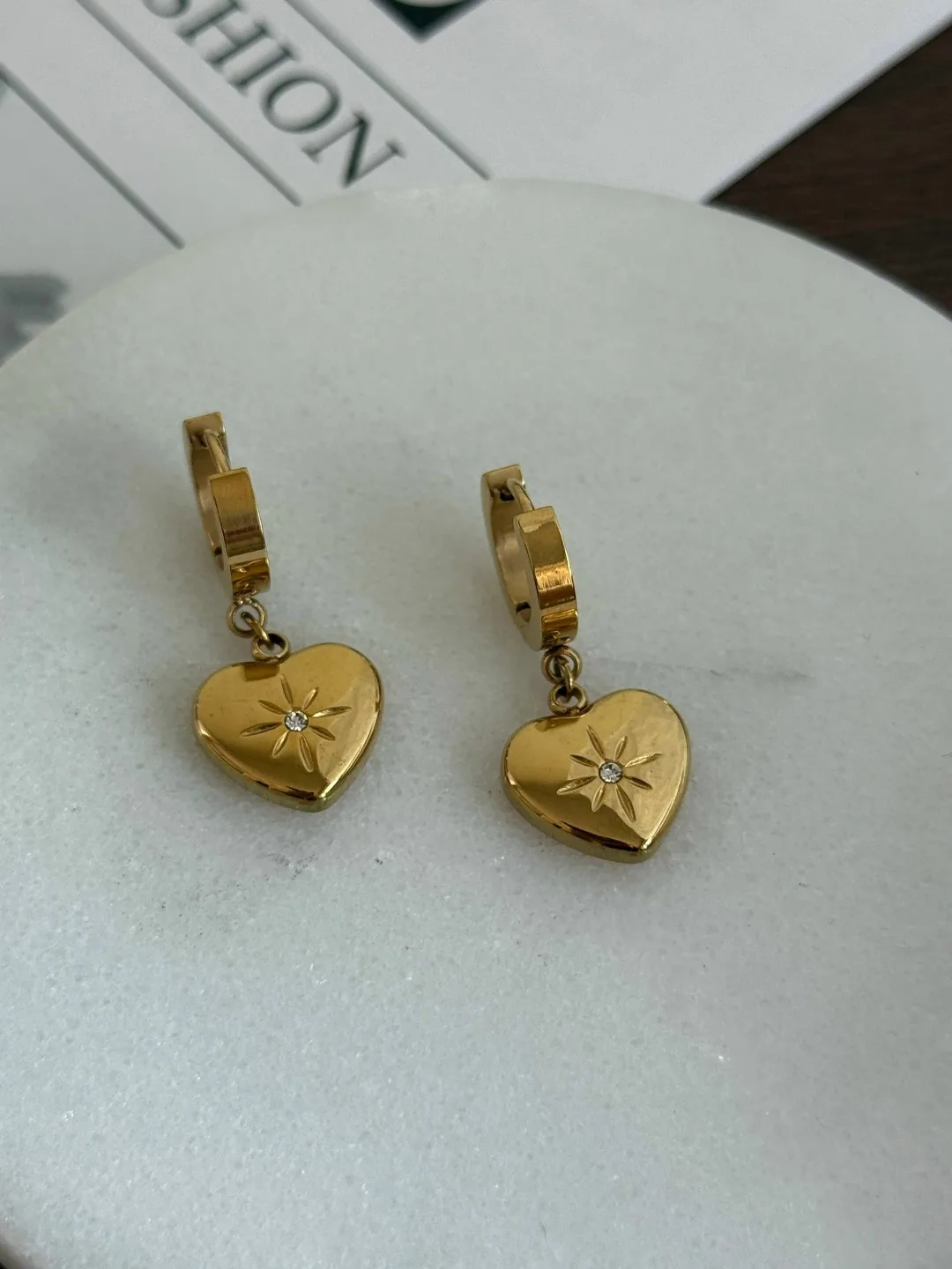 Серьги из ювелирной стали с покрытием золото 18k — фото 4