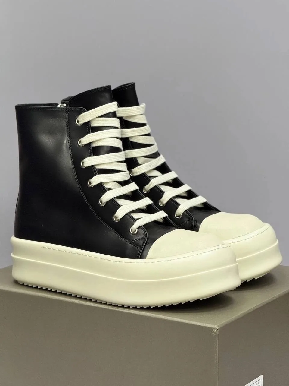 Лимитированные КЕДЫ RICK OWENS DRKSHDW MEGALACED DIRTY BLACK/MILK Чёрный — фото 3