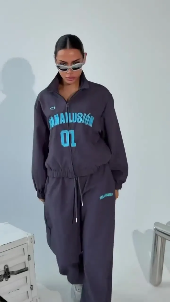 Костюм плащевка Street style S — видео