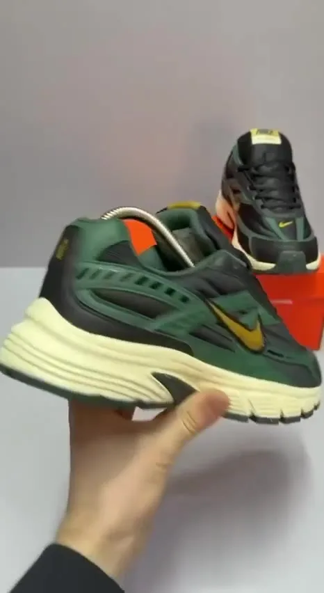 Кеды Nike Air — видео