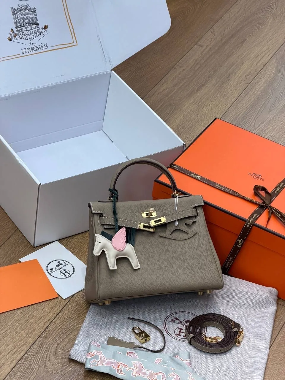 Классическая сумка Hermes Kelly 25 из натуральной кожи — фото 2