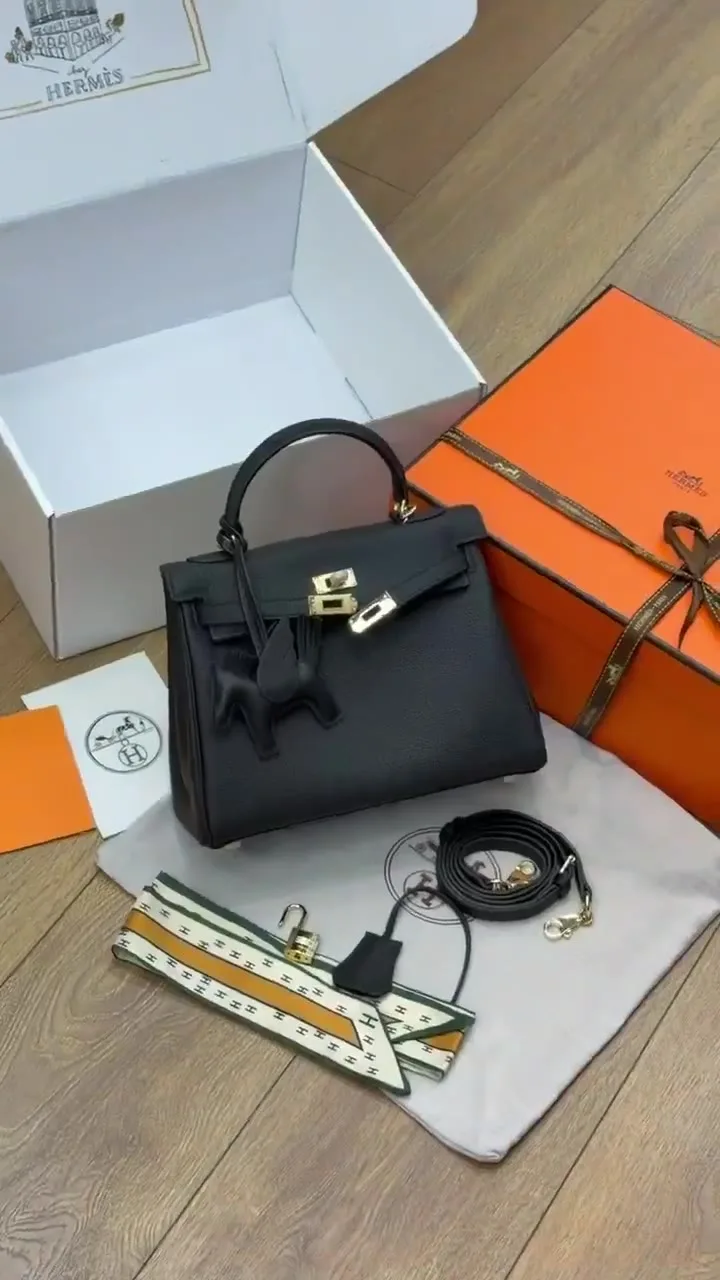 Классическая сумка Hermes Kelly 25 из натуральной кожи — видео