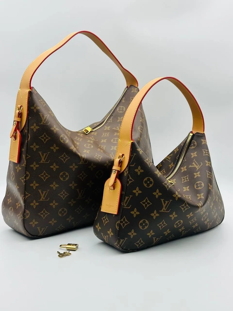 Louis Vuitton Сумка выполнена из натуральной кожи и канве — фото 3