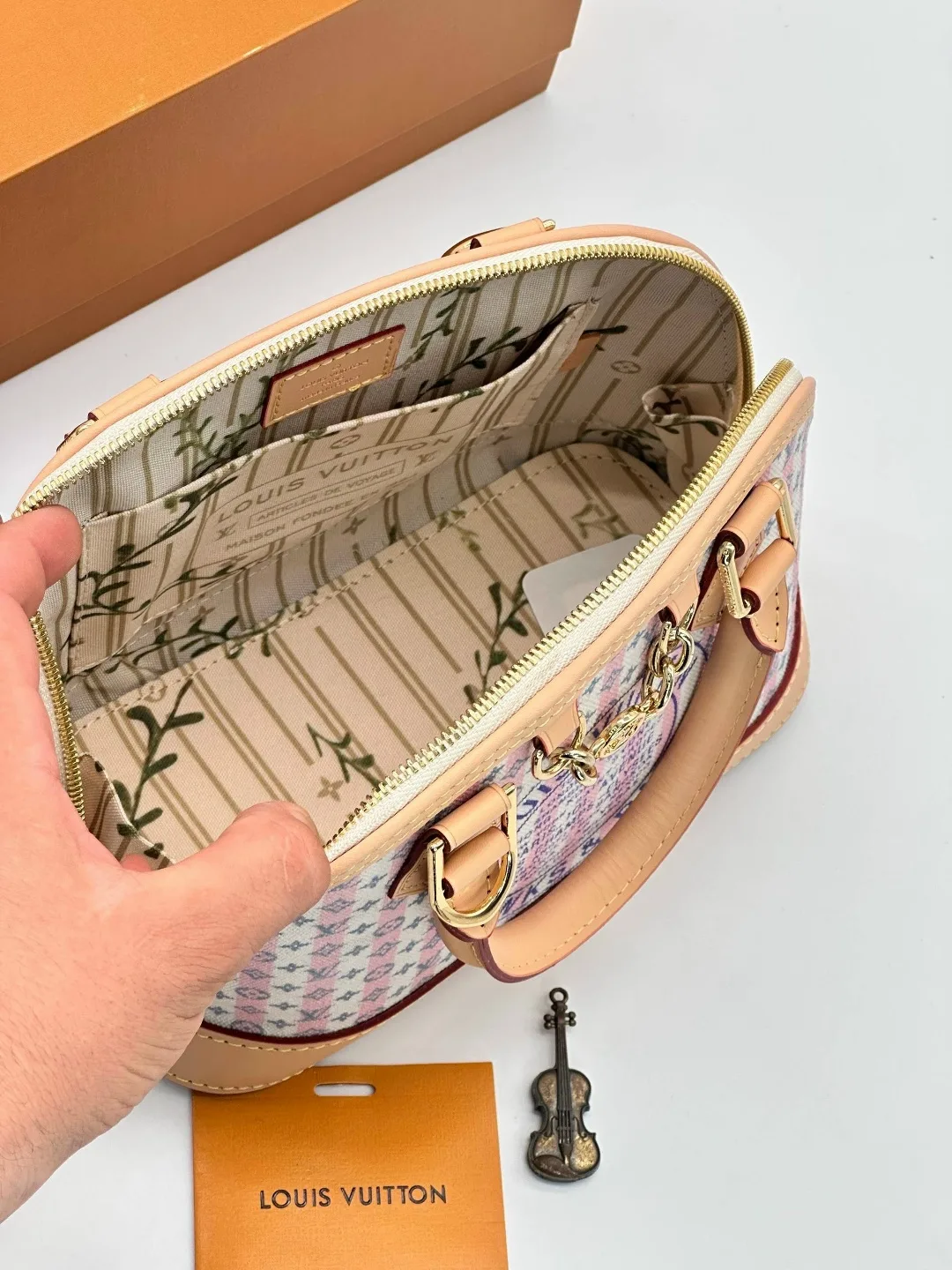 LOUISVUITTON, сумка из ткани и натуральной кожи — фото 7