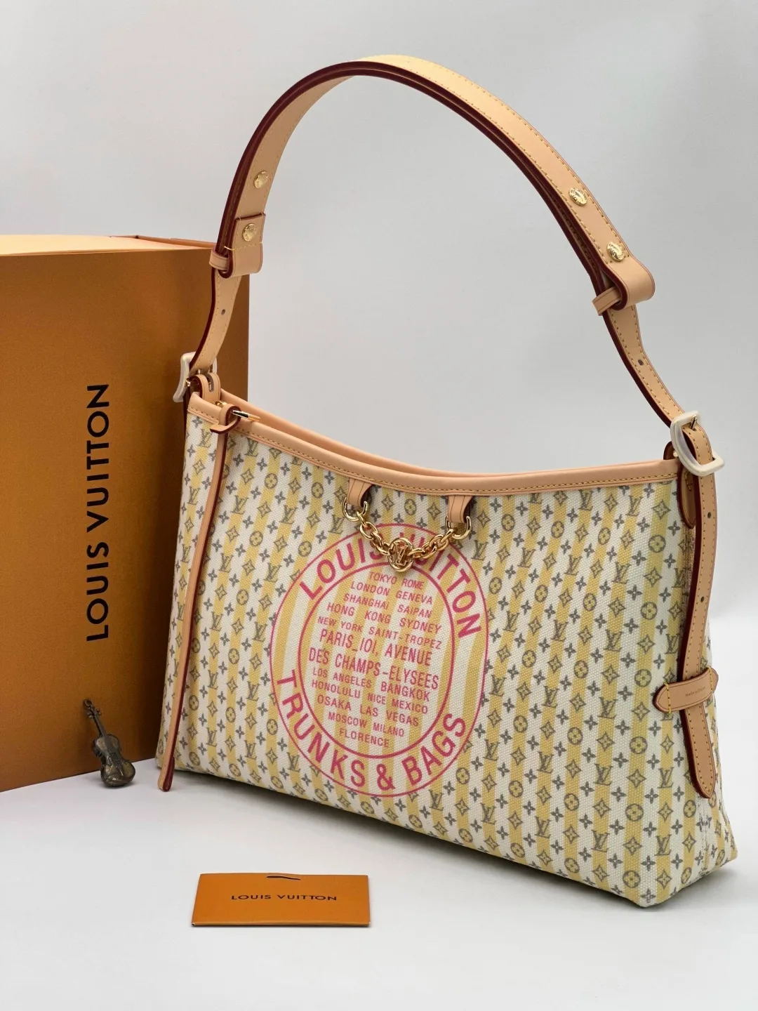 Женская сумка LOUISVUITTON — фото 2