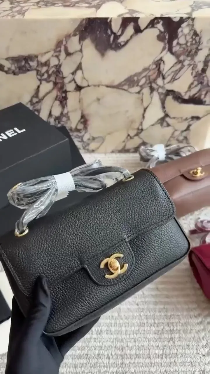 Рюкзак Chanel Mini Maxi Flap Chanel — видео