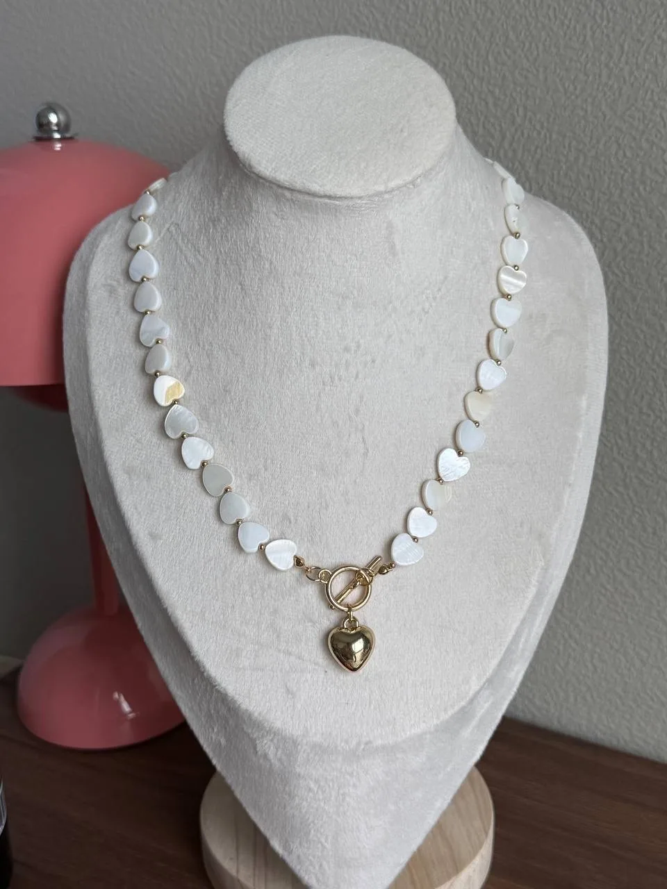 Колье из перламутра на бижутерном сплаве — фото 3