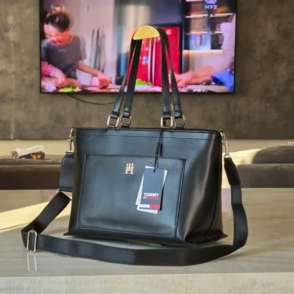 Сумка TOMMY HILFIGER из экокожи люкс — фото 1