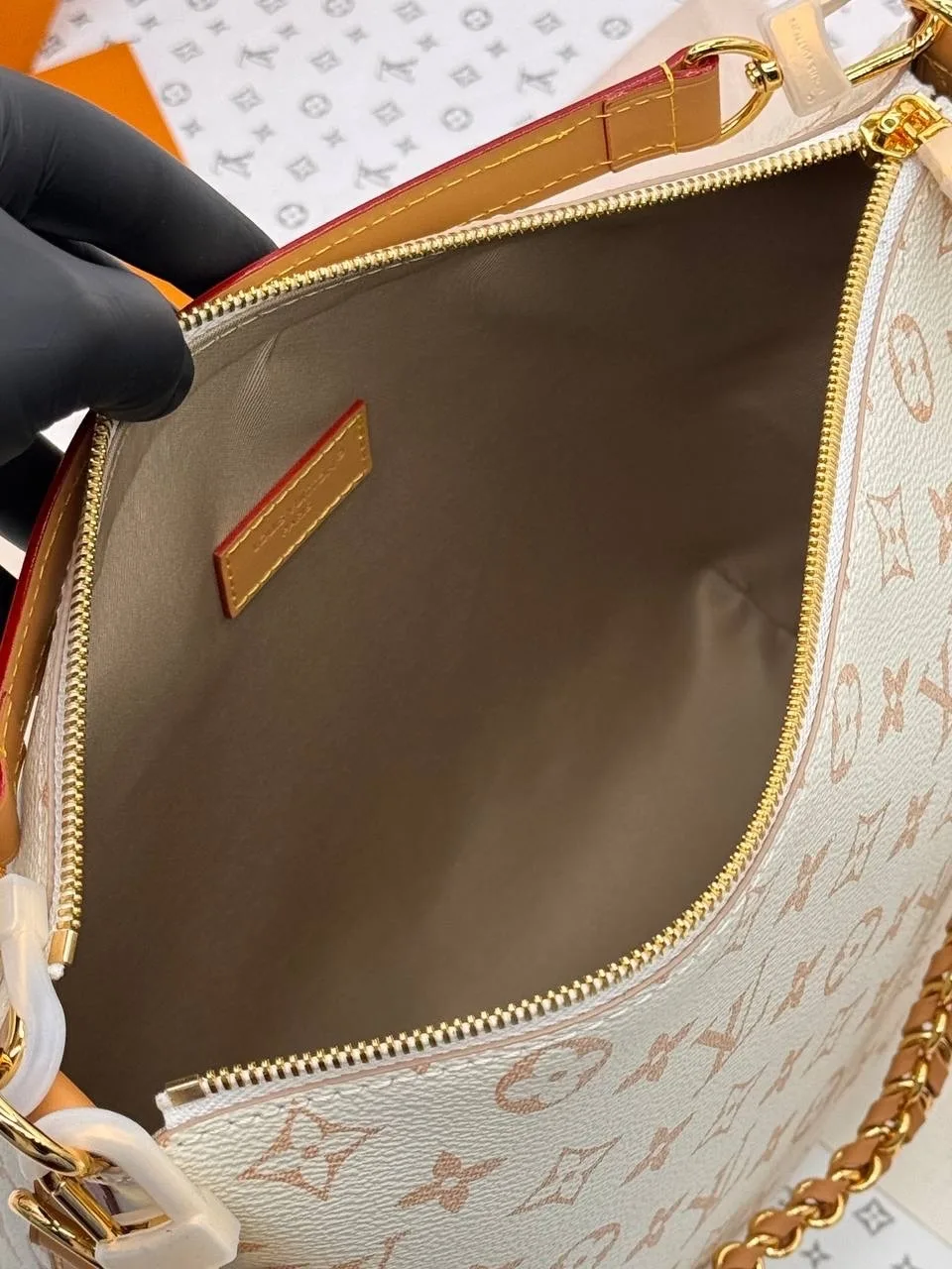 Сумка Multipass Louis Vuitton — фото 7