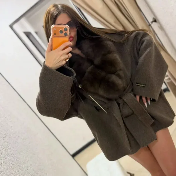 Пальто летучка с натуральным мехом финского песца — фото 2