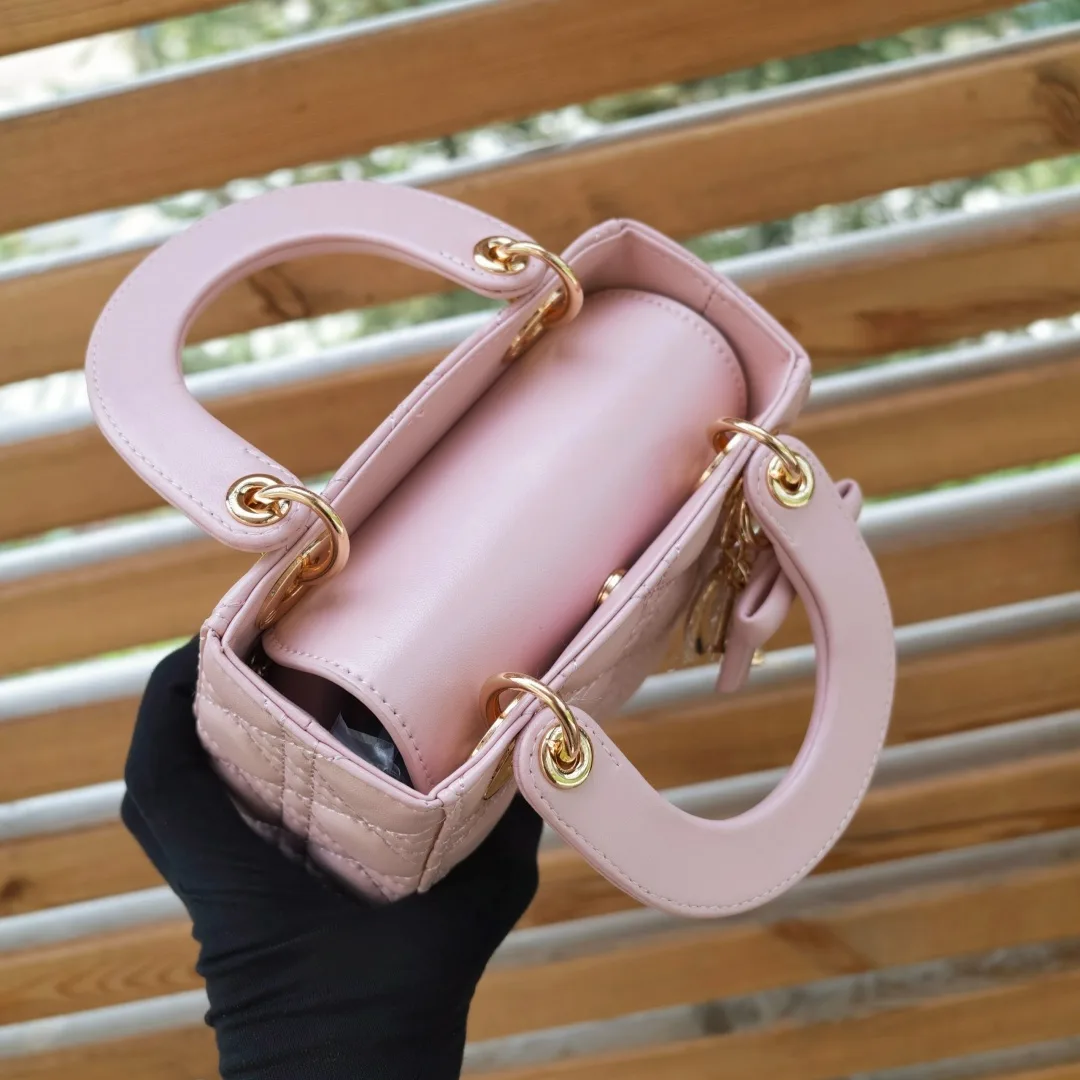 Кожаная сумка DIOR — фото 4