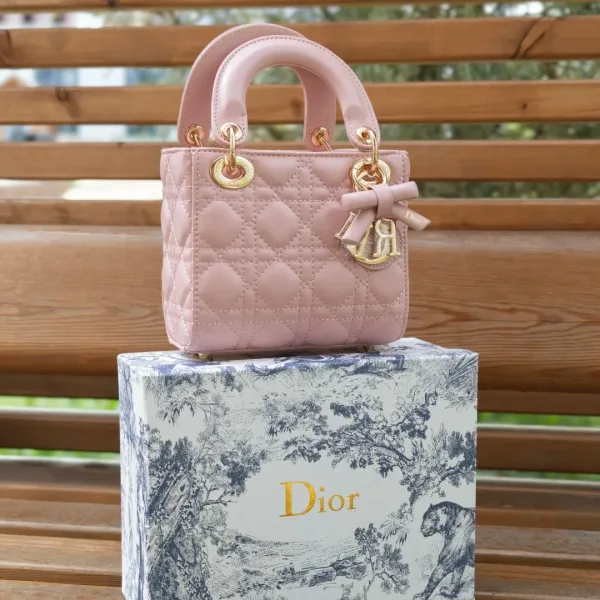 Кожаная сумка DIOR — фото 6