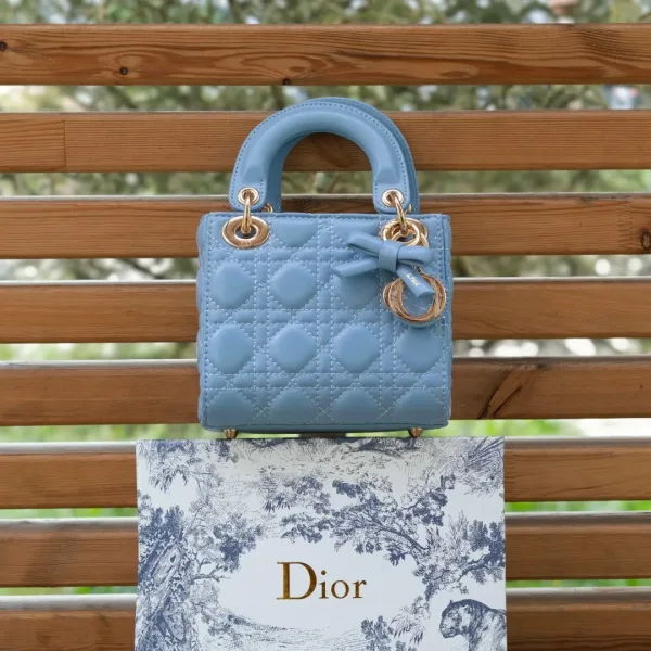 Кожаная сумка DIOR — фото 6