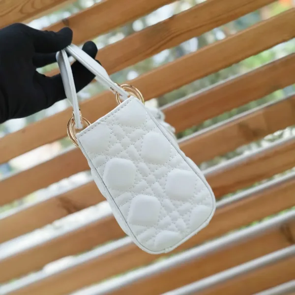 Кожаная сумка DIOR — фото 4