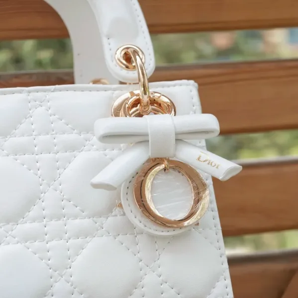 Кожаная сумка DIOR — фото 5