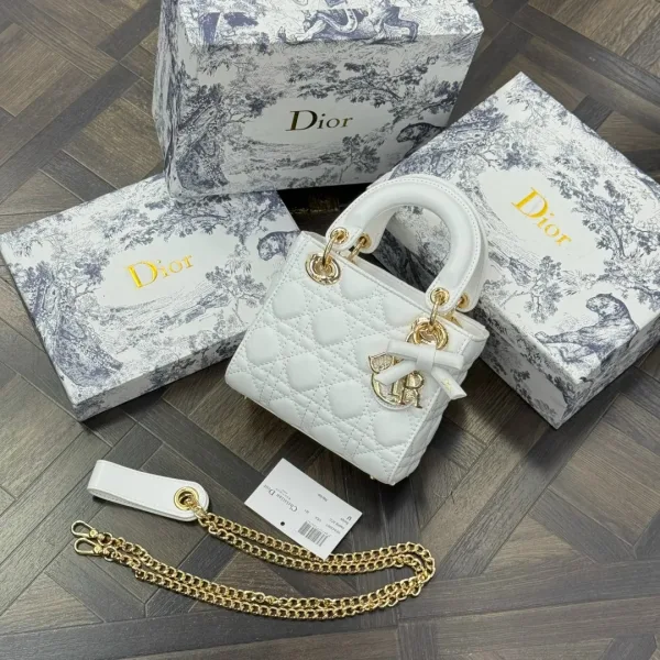 Женская сумка DIOR из эко кожи люкс — фото 1