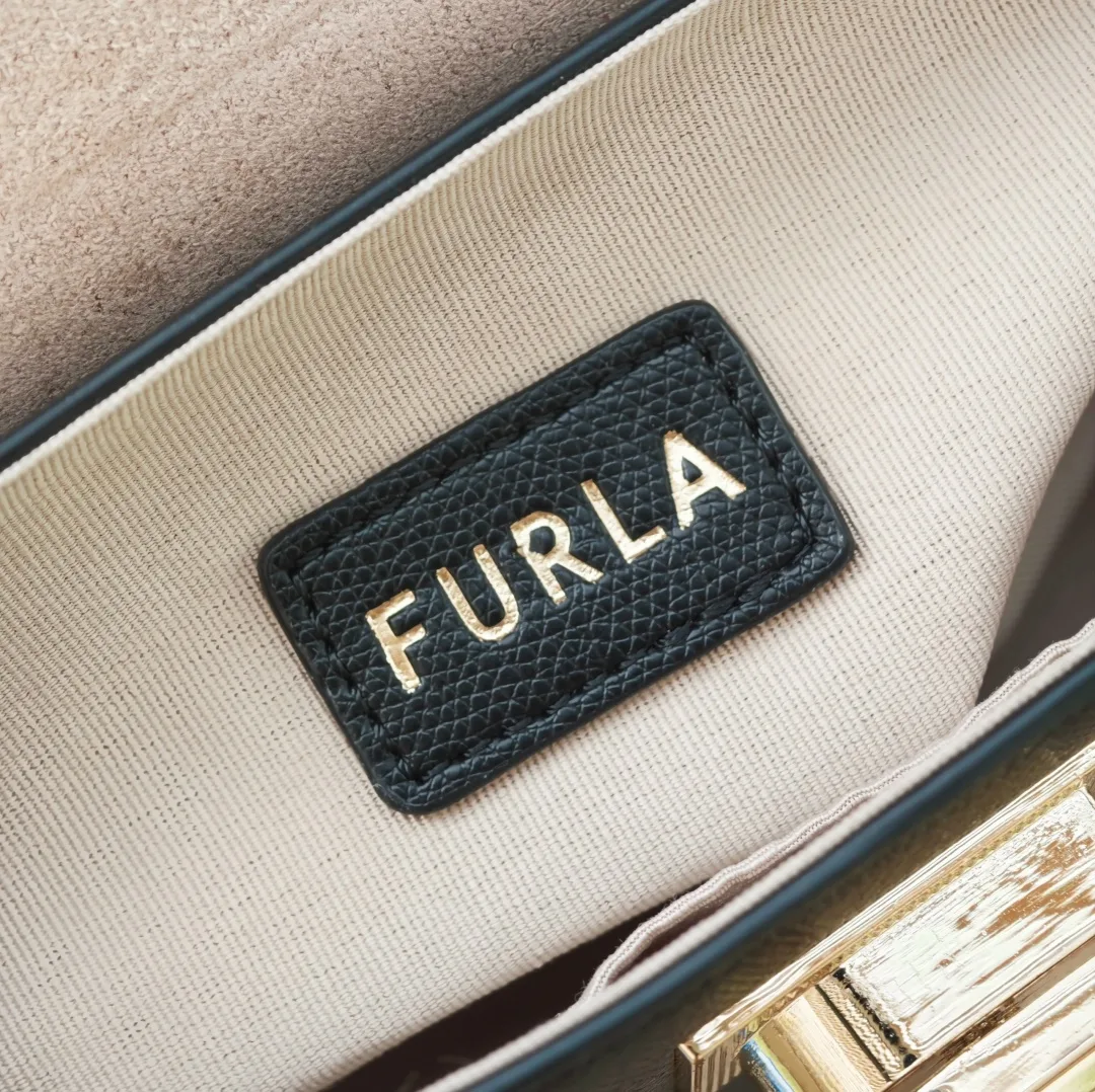 FURLA, сумка из экокожи люкс — фото 10
