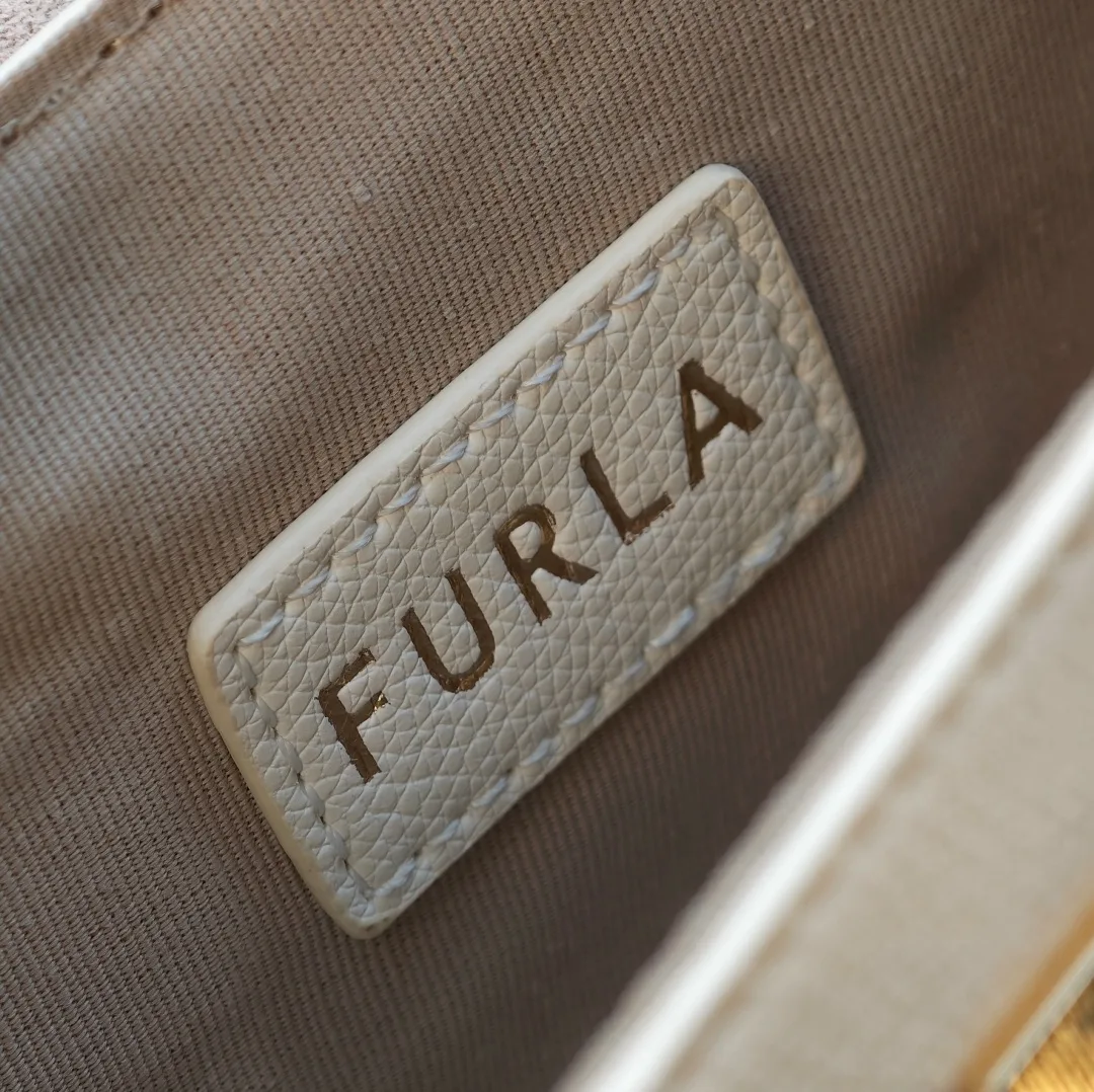 FURLA, сумка из экокожи люкс — фото 8