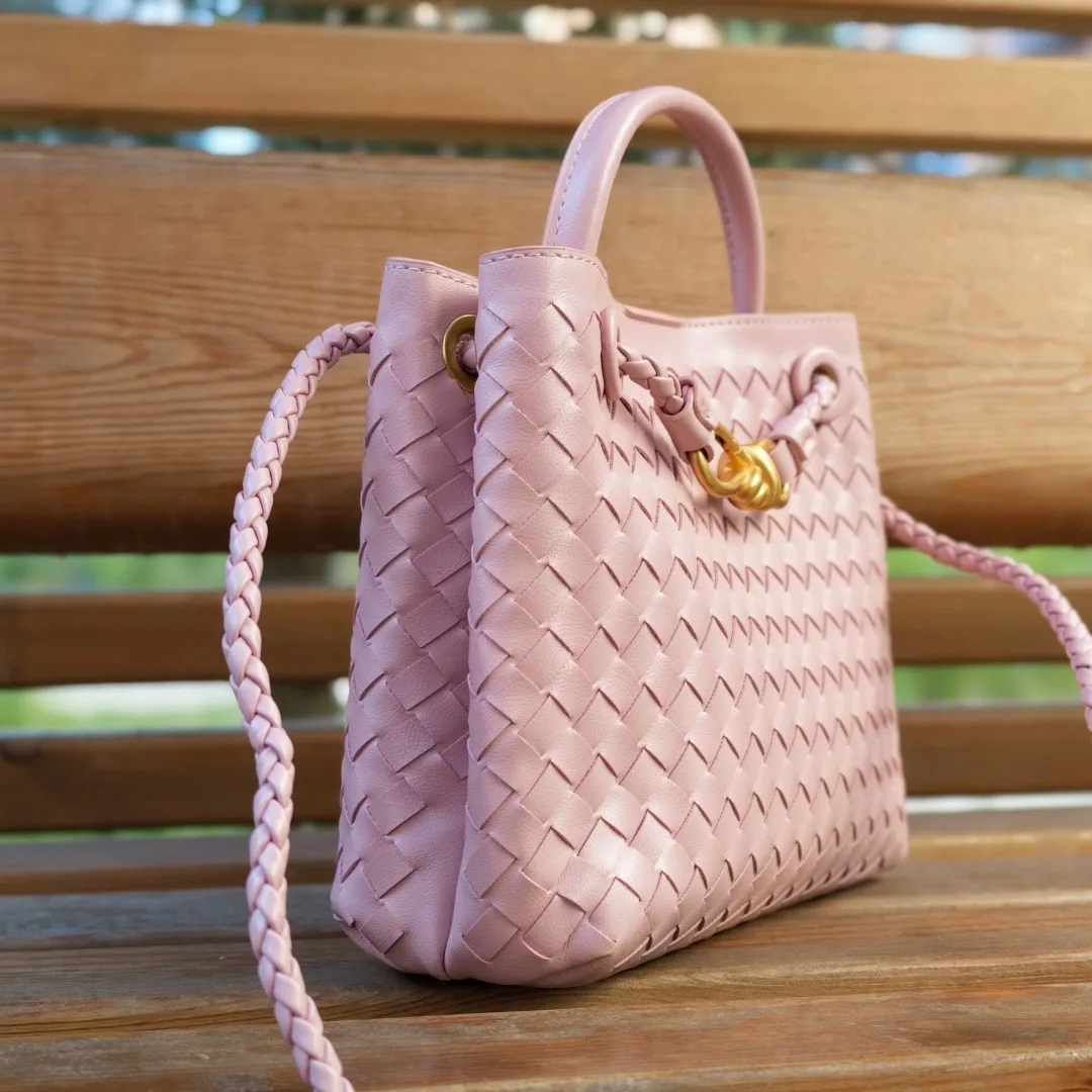 Bottega Veneta — сумка из экокожи люкс — фото 4