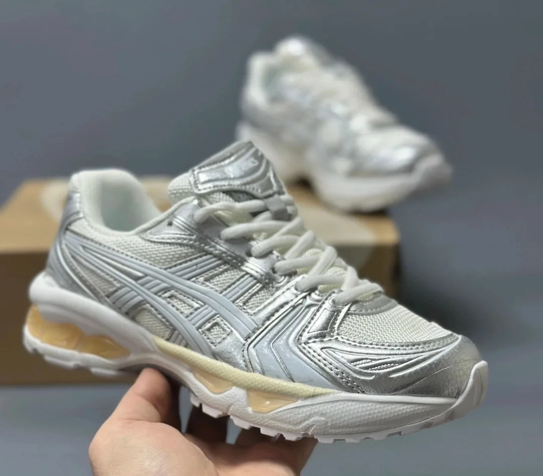 Кроссовки ASICS — фото 3