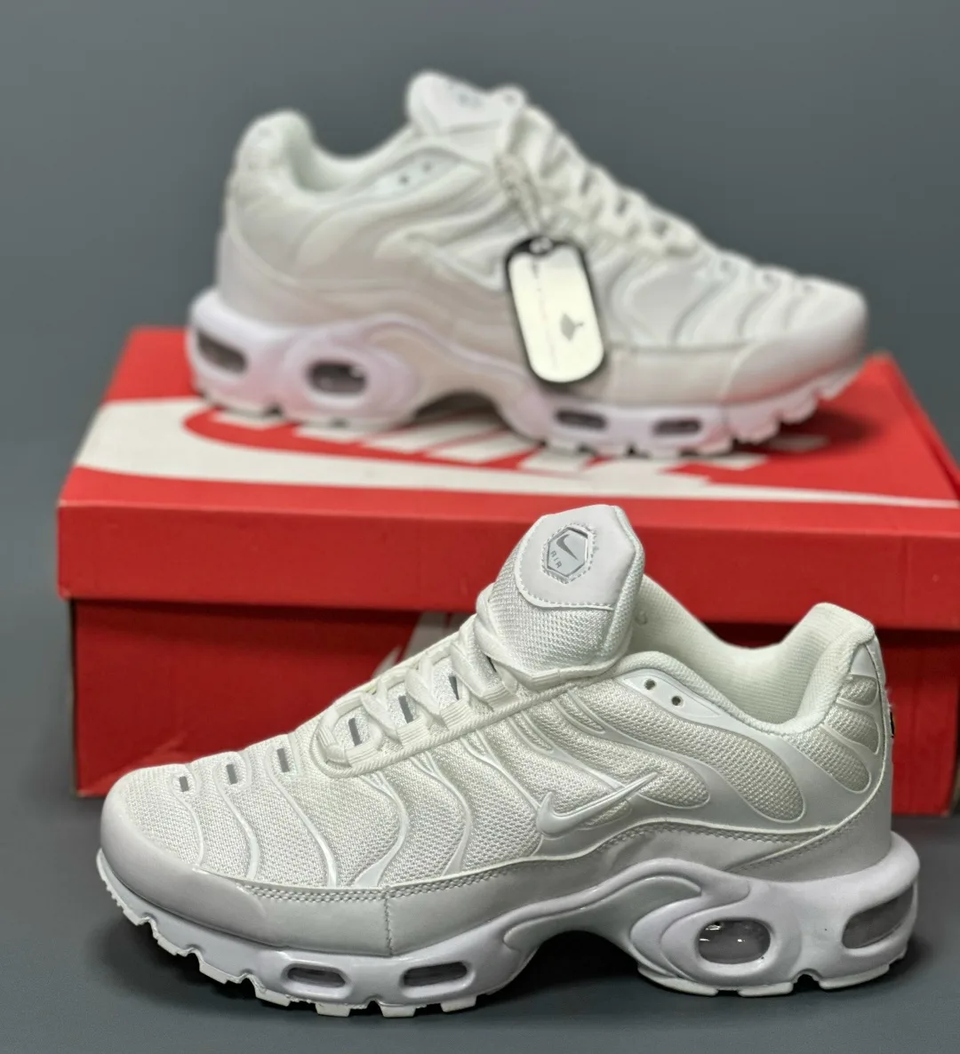 Кроссовки мужские Nike TN Air Max Plus — фото 6