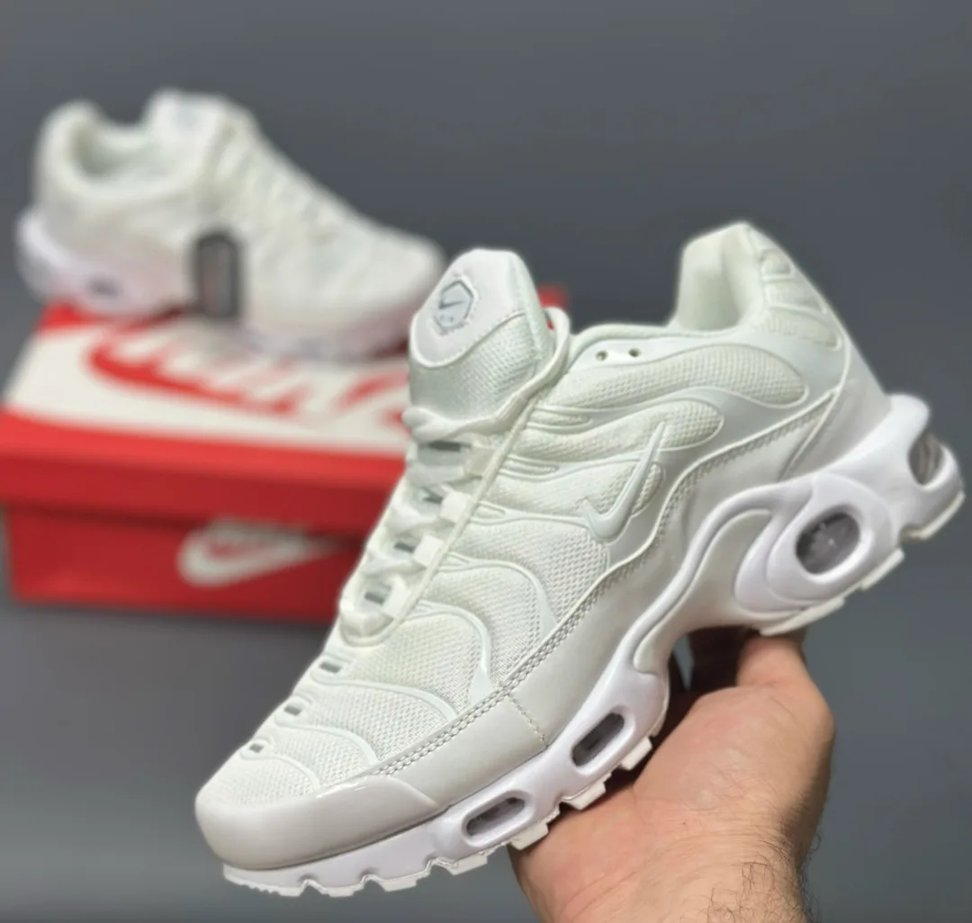 Кроссовки мужские Nike TN Air Max Plus — фото 9