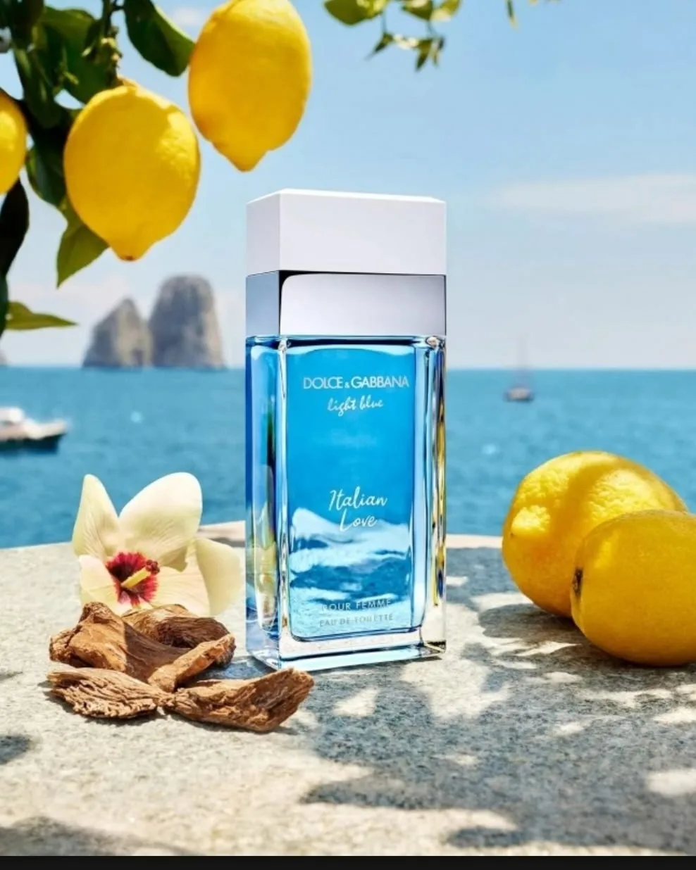 DOLCE GABBANA раскрывает квинтэссенцию лета и глубокой страсти в двух новых ароматах Light Blue Italian Love для нее и д — фото 2