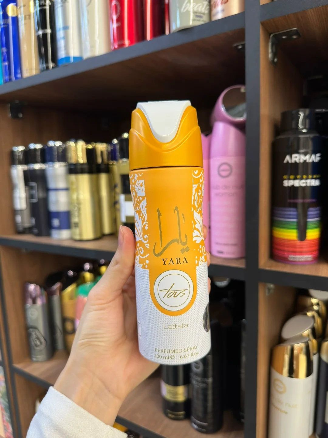 Парфюмированный дезодорант спрей для мужчин и женщин от Lattafa perfumes — фото 4