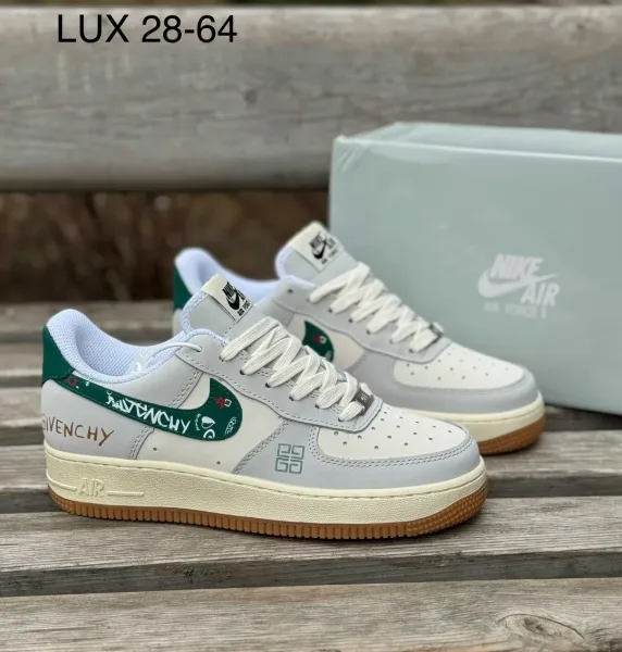 Кроссовки женские Nike Air Force из натуральной замши и кожи — фото 8