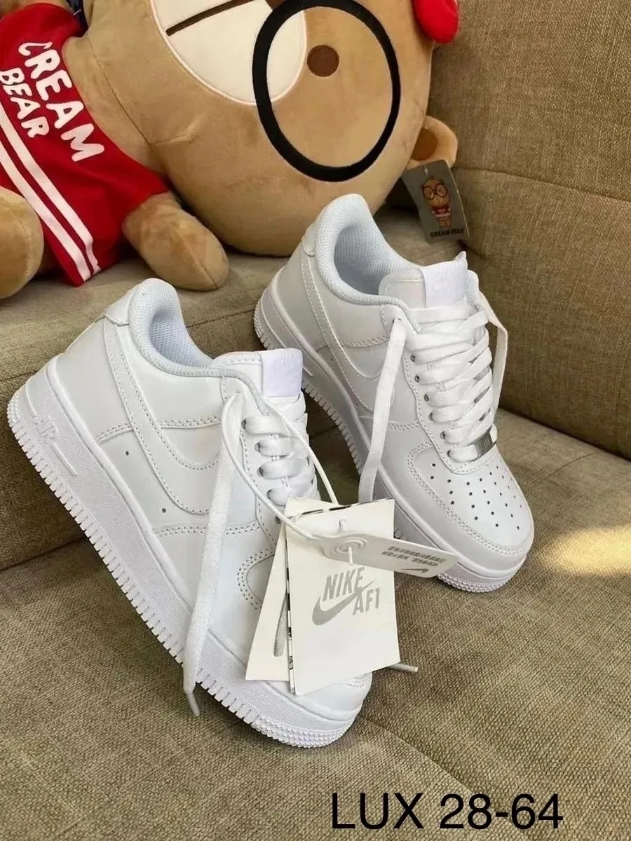 Кроссовки женские Nike Air Force — фото 2