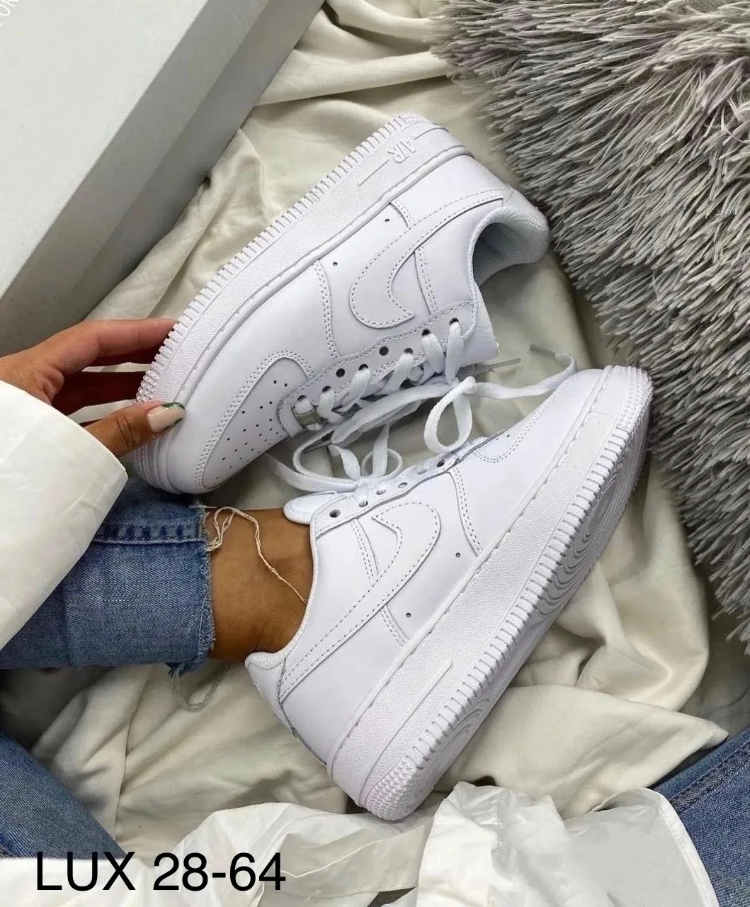 Кроссовки женские Nike Air Force — фото 7