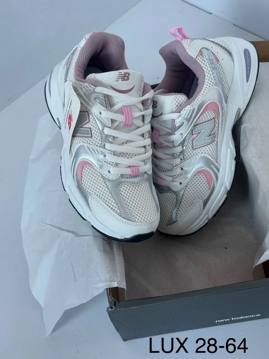 Кроссовки женские New Balance 530 — фото 1