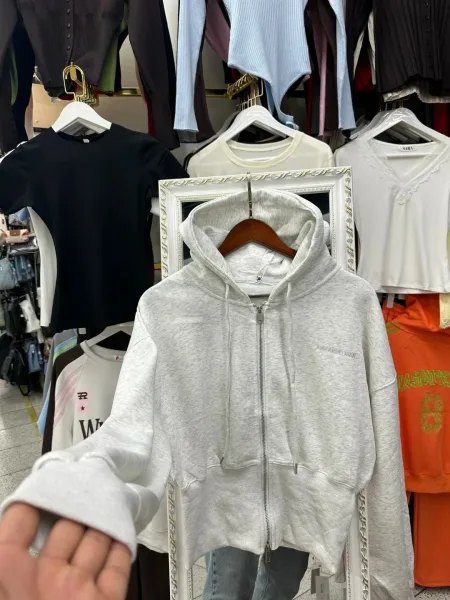 Худи с капюшоном из ткани трехнитка без начёса — фото 1