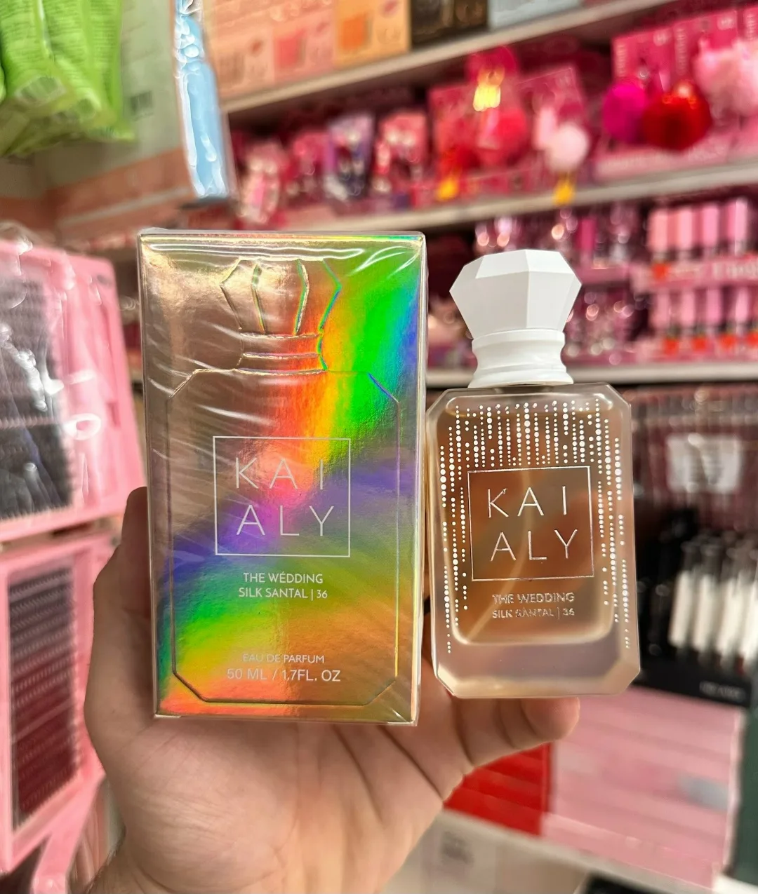 Аромат Eau de Parfum The Wedding Silk Santal вдохновлен днем свадьбы — фото 1