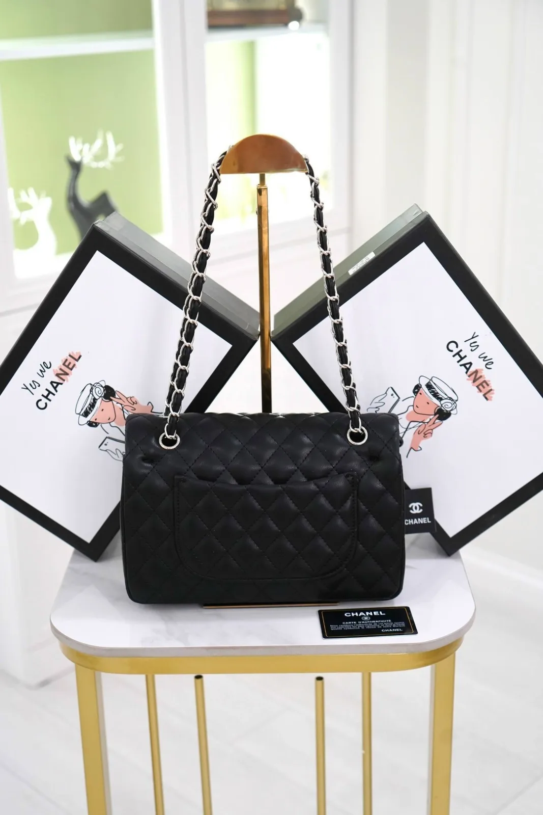 Кожаная сумка CHANEL — фото 6