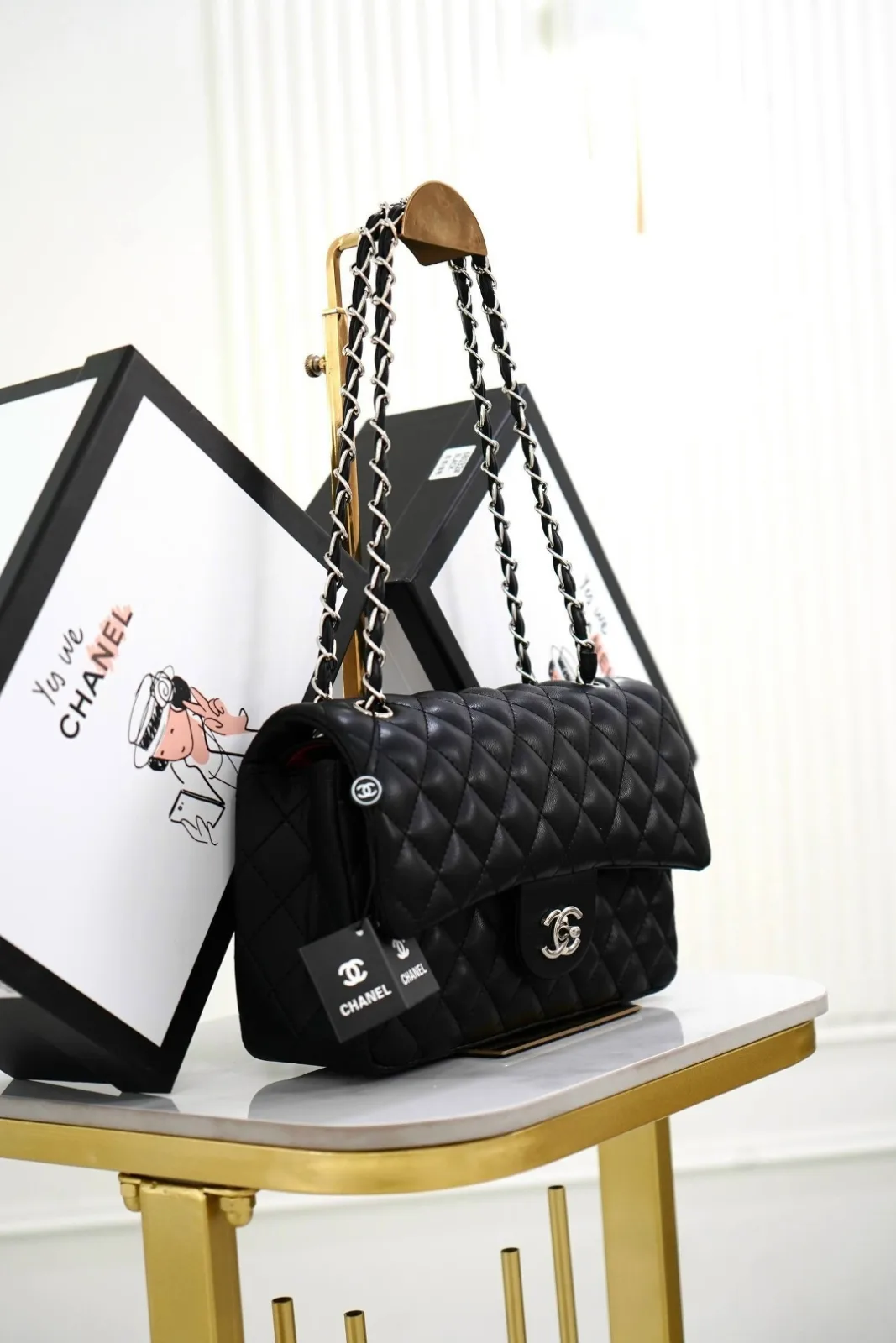 Кожаная сумка CHANEL — фото 7