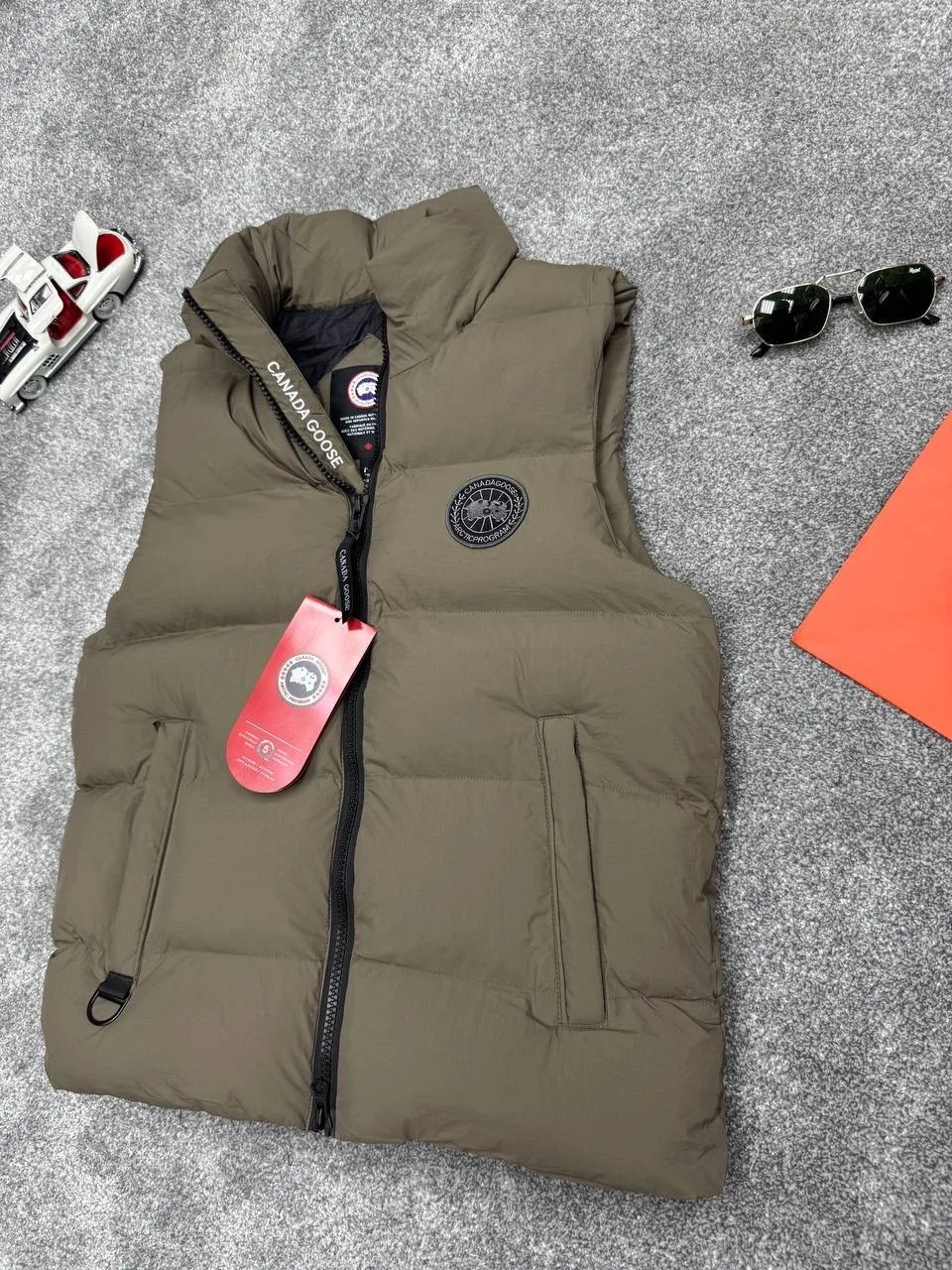 Жилетка Canada Goose — фото 8