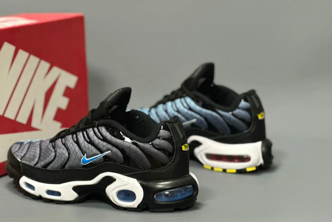 Кроссовки мужские Nike TN Air Max Plus — фото 8